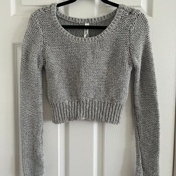 Crop Sweater Top - Picture 1 of 2